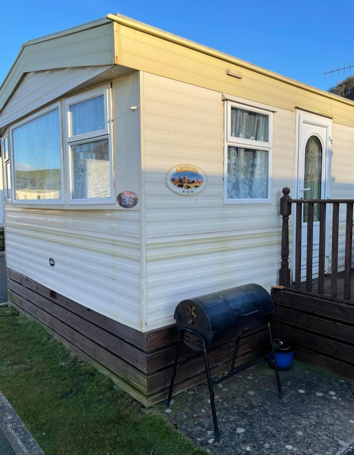 Lovley 3 Bedroom Static Caravan In Clarach Bay Aberystwyth Exterior photo