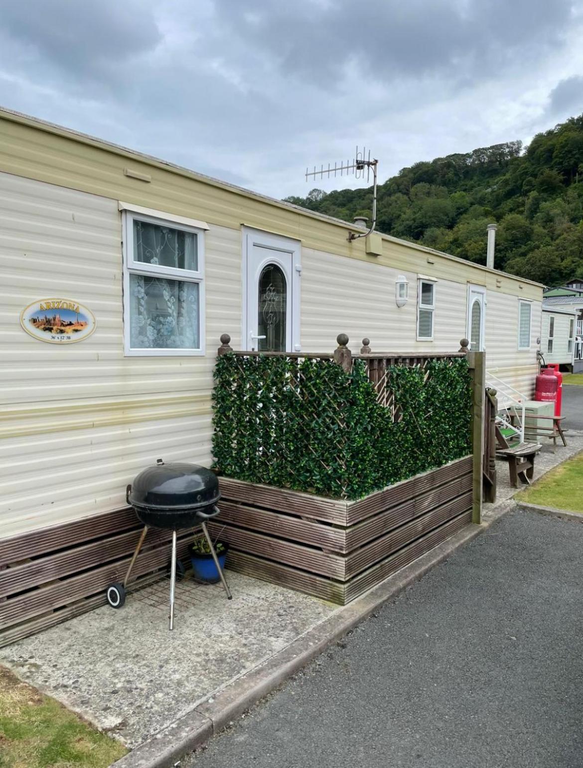 Lovley 3 Bedroom Static Caravan In Clarach Bay Aberystwyth Exterior photo